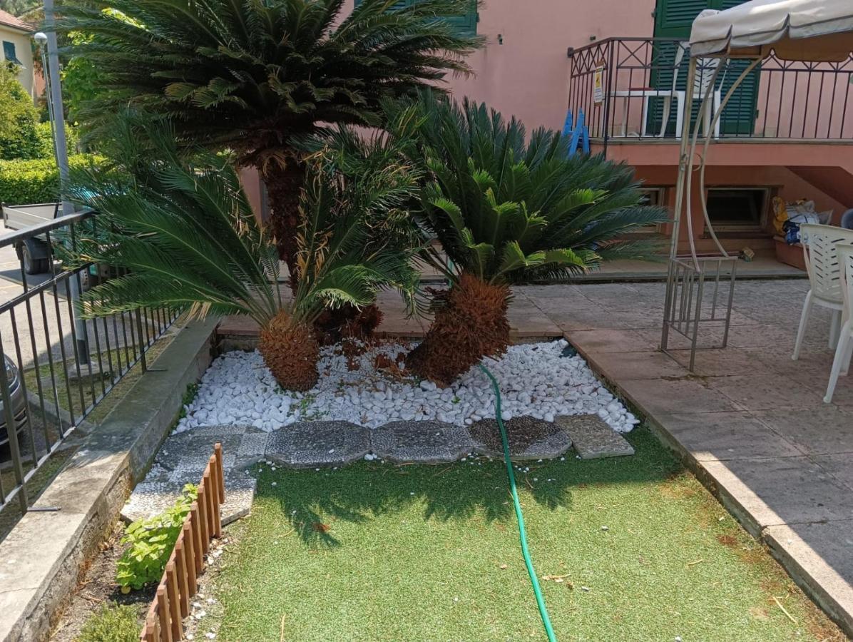 Noemi Apartment 5 Lands Paradise Levanto Exteriör bild